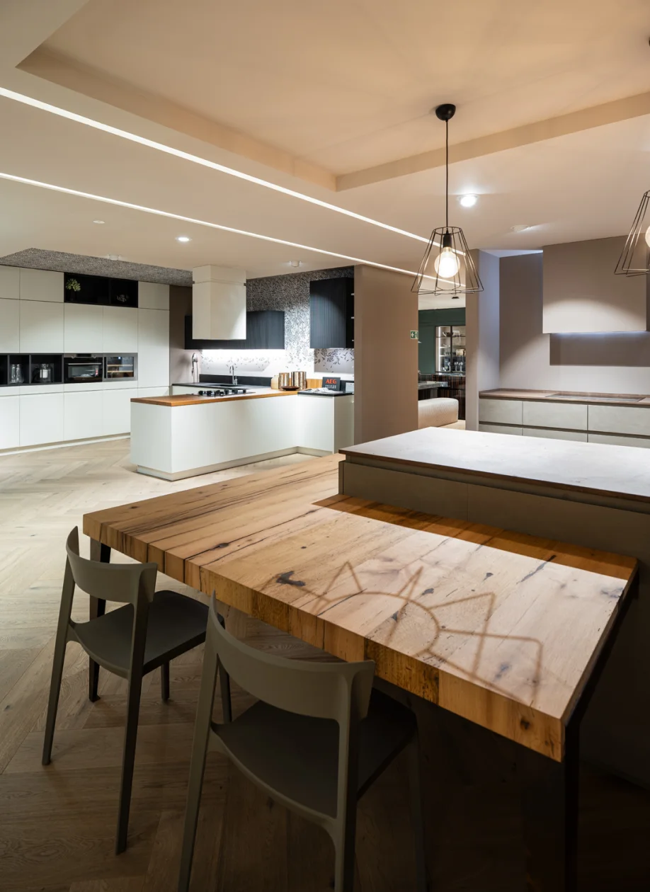 Modern kitchens with straight lines